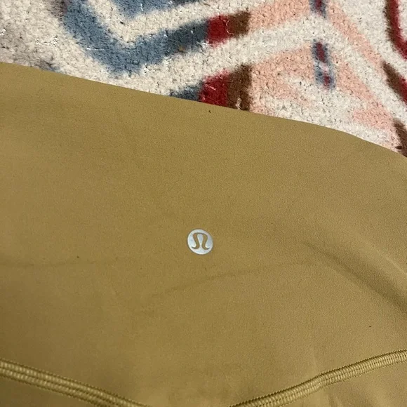 $98 Lululemon Align Pant 28" Grape Leaf Size 4 GREAT COLOR! - Picture 6 of 8